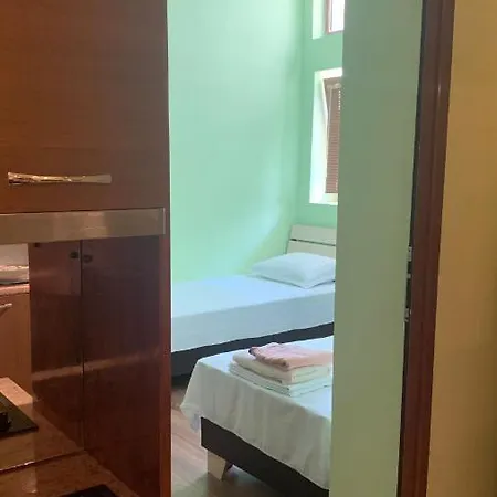Lägenhet Stamopolu Klubnika *